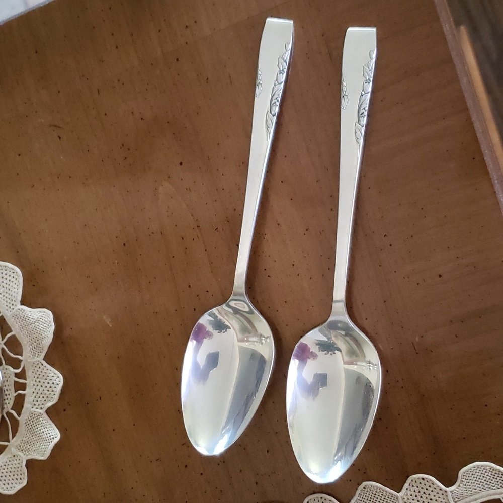 Oneida 1881 Rogers Proposal pattern Silverplate Serving Spoons EUC